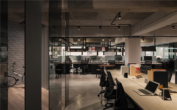鄭州現(xiàn)代簡(jiǎn)約風(fēng)網(wǎng)絡(luò)公司辦公室裝修 鄭州現(xiàn)代簡(jiǎn)約風(fēng)網(wǎng)絡(luò)公司辦公室裝修