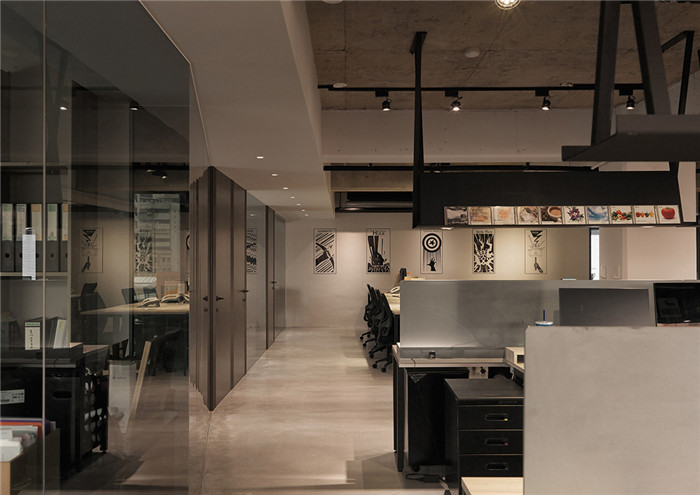 鄭州網(wǎng)絡(luò)營銷公司辦公室裝修實(shí)景圖 鄭州網(wǎng)絡(luò)營銷公司辦公室裝修實(shí)景圖