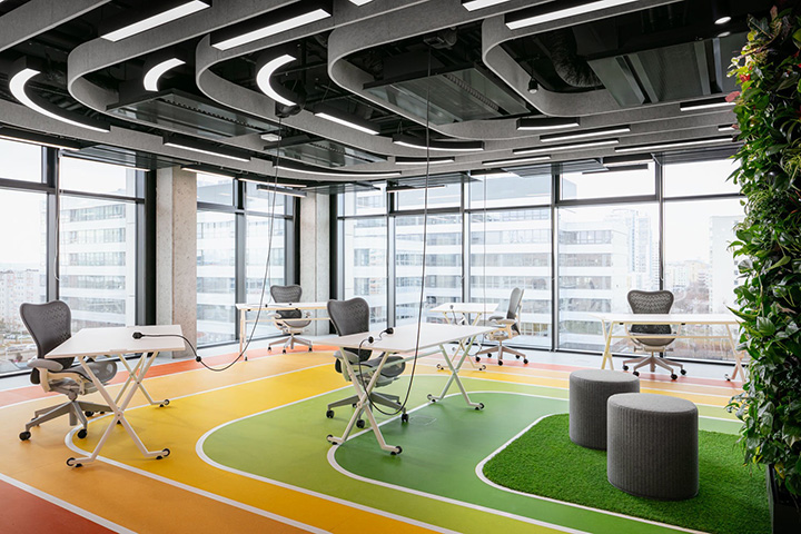 將彩虹搬進(jìn)辦公室的運(yùn)動(dòng)主題總部辦公裝修設(shè)計(jì)案例 將彩虹搬進(jìn)辦公室的運(yùn)動(dòng)主題總部辦公裝修設(shè)計(jì)案例