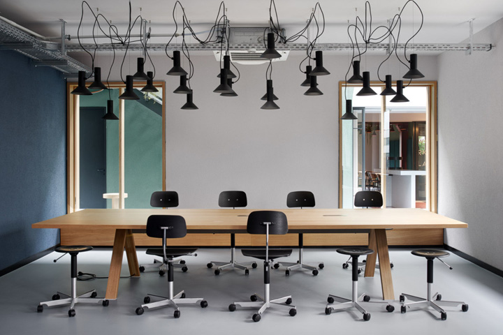 鄭州辦公裝修公司推薦時尚優(yōu)雅聯(lián)合辦公設(shè)計案例