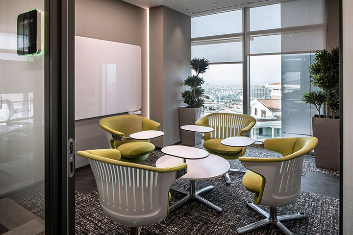 年輕多元的國(guó)外大型軟件科技公司小型接待室裝修設(shè)計(jì) 年輕多元的國(guó)外大型軟件科技公司小型接待室裝修設(shè)計(jì)