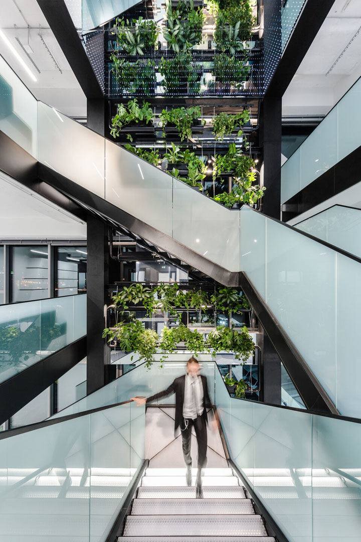 網(wǎng)絡(luò)科技公司星際科幻主題辦公室裝修設(shè)計實景圖 網(wǎng)絡(luò)科技公司星際科幻主題辦公室裝修設(shè)計實景圖