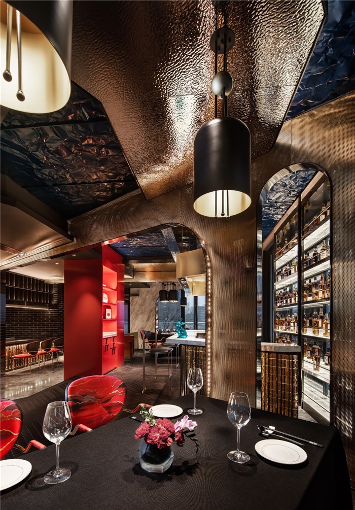 鄭州專業(yè)餐飲裝修公司推薦鼎琪高端鐵板燒餐廳設(shè)計(jì)實(shí)景圖 鄭州專業(yè)餐飲裝修公司推薦鼎琪高端鐵板燒餐廳設(shè)計(jì)實(shí)景圖