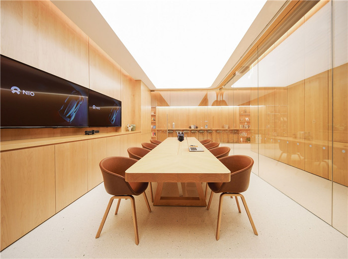 鄭州展廳裝修公司分享蔚來汽車用戶體驗中心裝修設計案例 鄭州展廳裝修公司分享蔚來汽車用戶體驗中心裝修設計案例