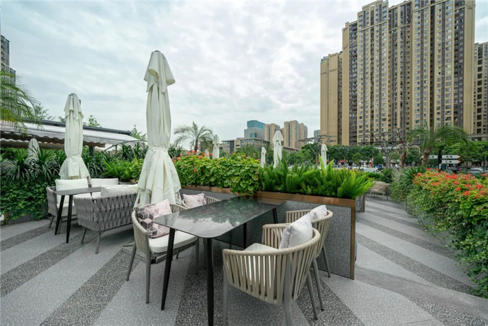 成都半山餐吧 一家時(shí)髦創(chuàng)意川菜餐廳屋頂花園裝修設(shè)計(jì)實(shí)景圖 成都半山餐吧 一家時(shí)髦創(chuàng)意川菜餐廳屋頂花園裝修設(shè)計(jì)實(shí)景圖