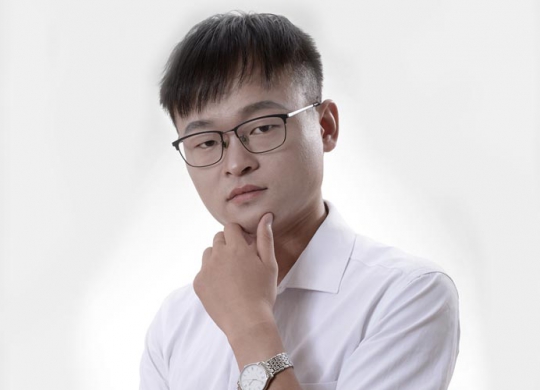 設(shè)計(jì)師：羅順